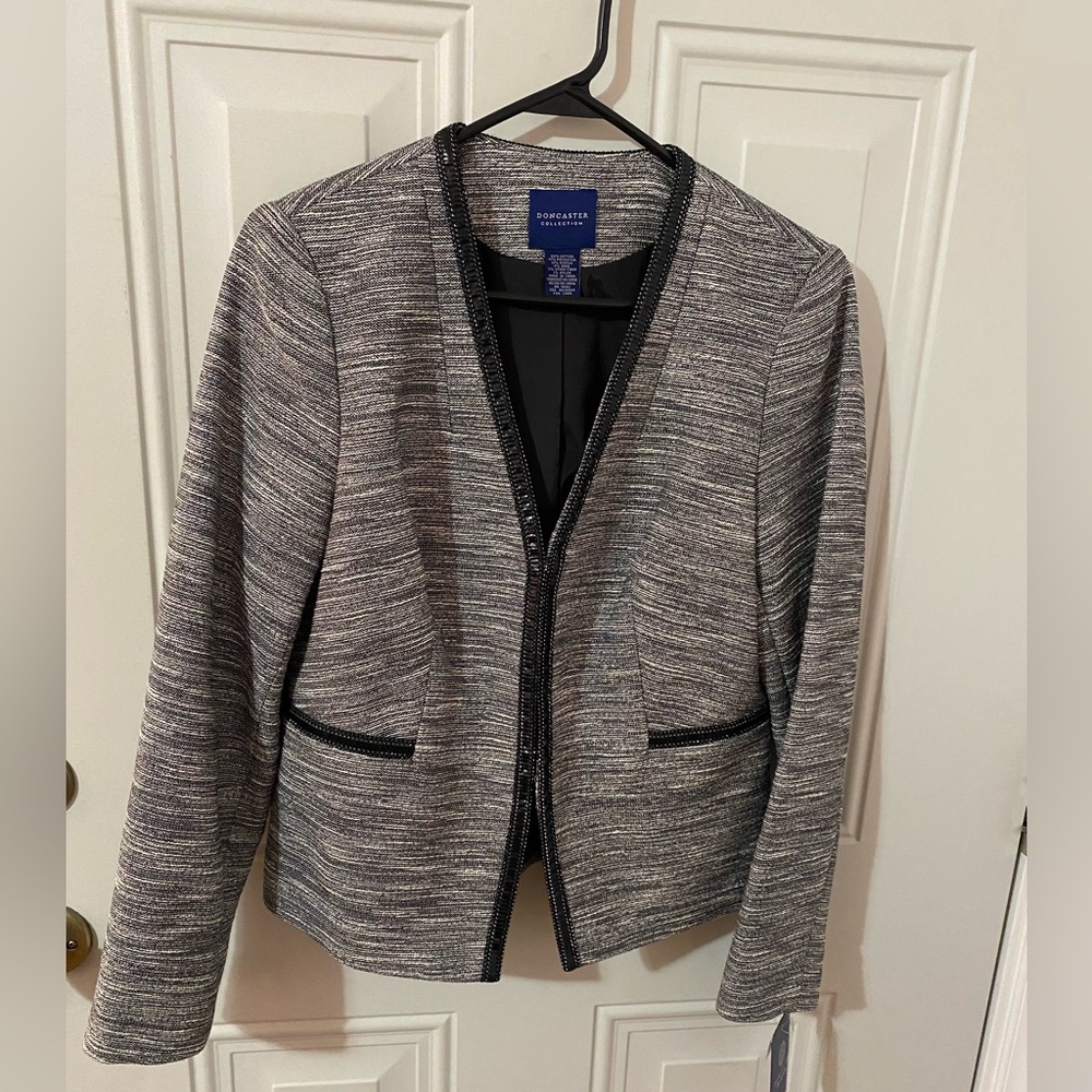 Doncaster blazer size 6